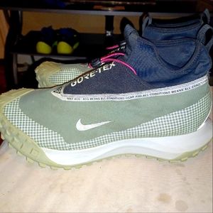 Nike acg goretex mtn fly size 15